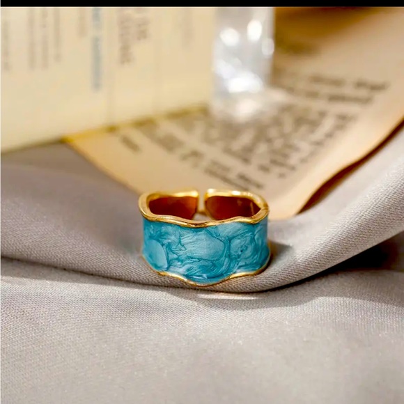 A Gala of enamel colors! Adjustable. Multiple colors to choose from. - Picture 1 of 6